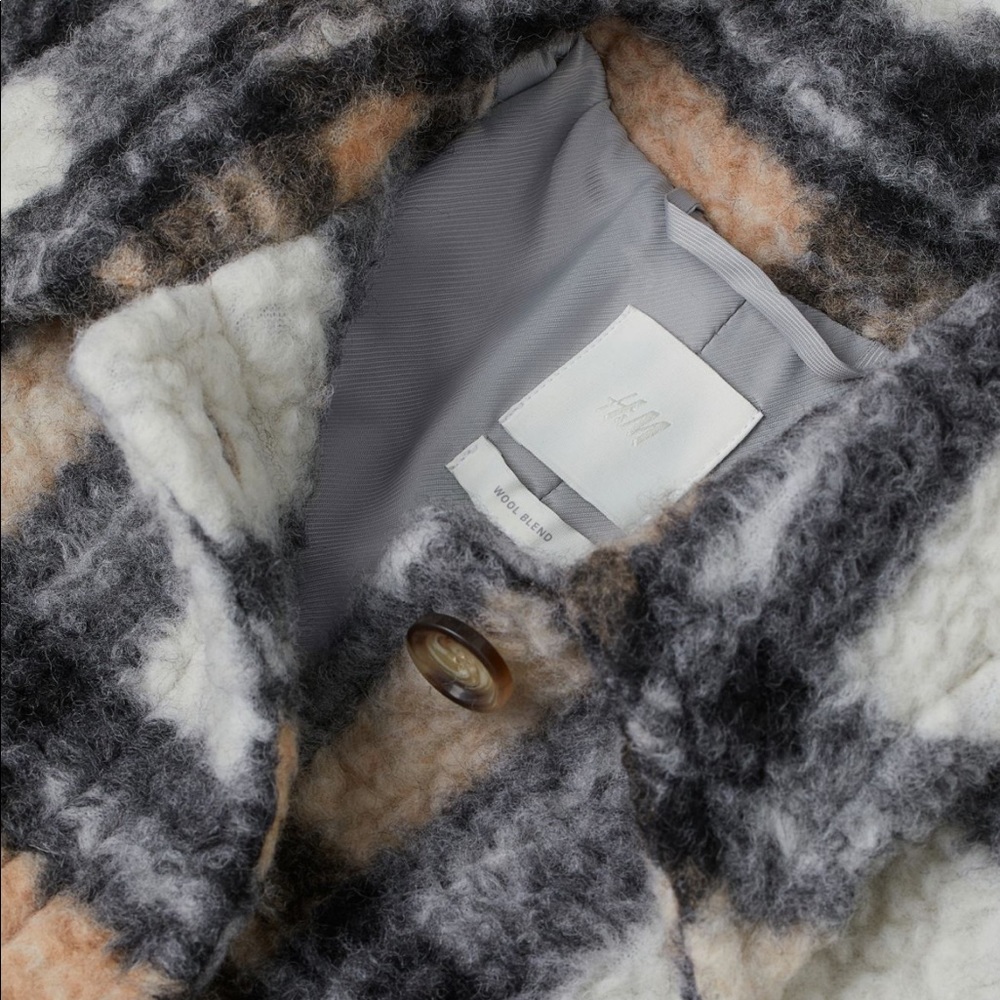 H&M faux shearling shacket - Picture 10 of 12